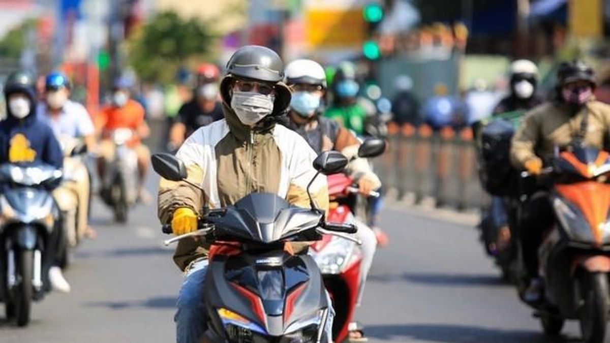 Nắng nóng miền Bắc vẫn gay gắt trên 38 độ - Báo Sức Khỏe & Đời Sống