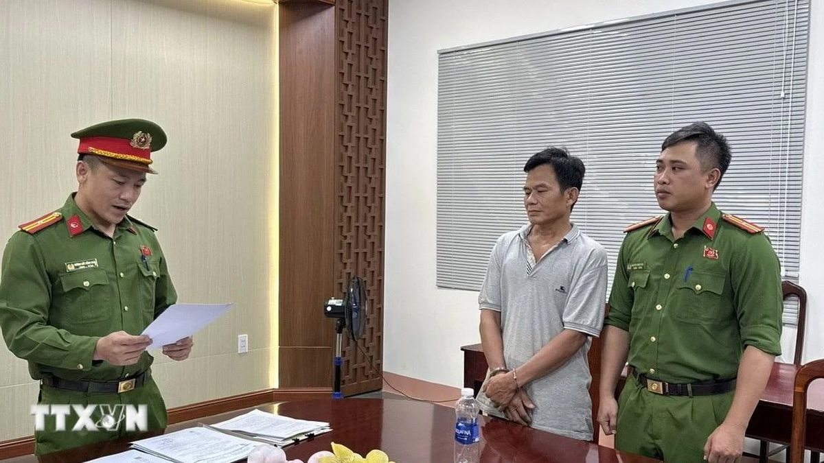 Đắk Lắk: Khởi tố tài xế ôtô vượt ẩu, khiến 2 người tử vong - Báo VietnamPlus