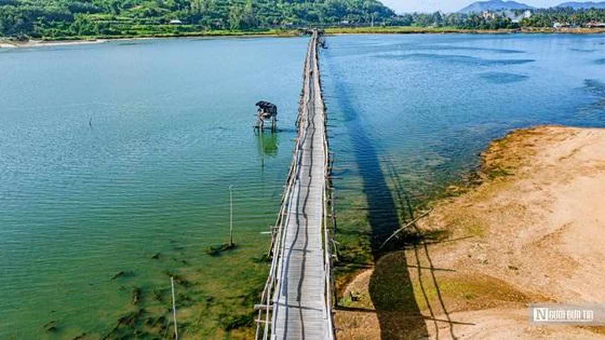 Độc đáo cây cầu gỗ dài nhất Việt Nam bắc qua sông, nối liền hai xã ở Đắk Lắk - Tạp chí Người Đưa Tin