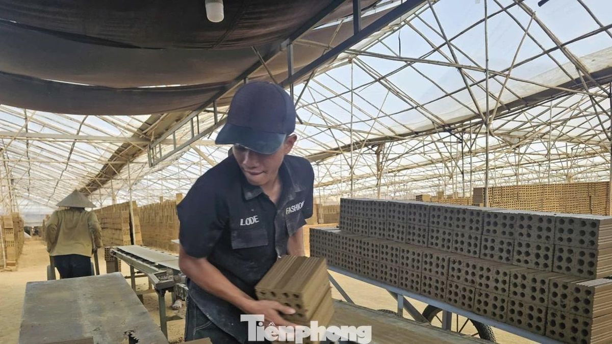 Đắk Lắk lý giải việc loạt lò gạch vẫn hoạt động bất chấp lệnh dừng - Báo Tiền Phong