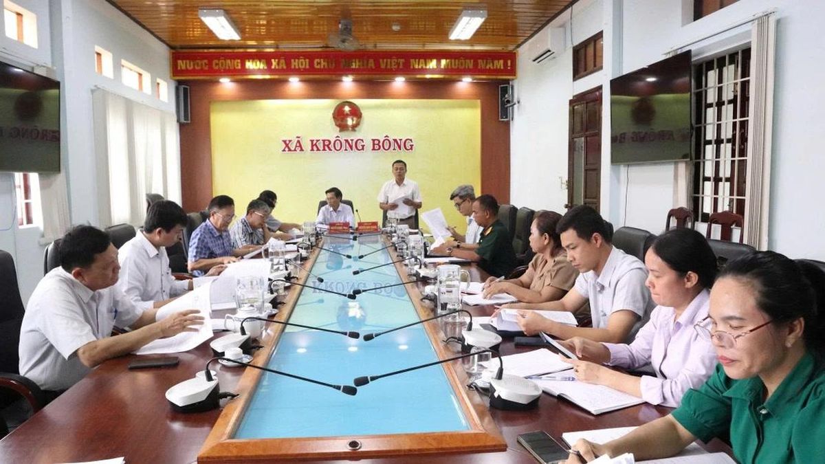 Khi chính quyền cấp xã trở thành 'điểm tựa' cho mùa thi - Báo Giáo Dục & Thời Đại