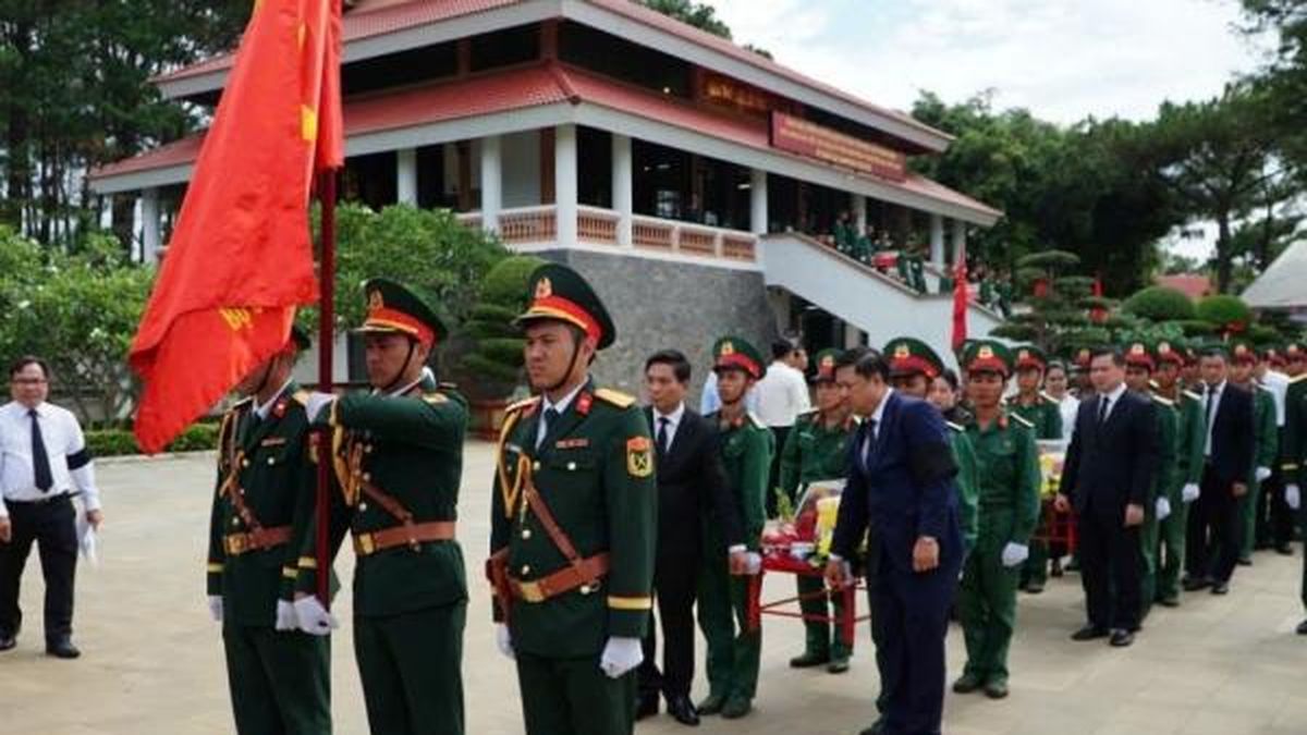 Đắk Lắk trang trọng đón nhận 27 hài cốt liệt sĩ hy sinh tại Campuchia trở về đất mẹ - Nông nghiệp Hữu cơ Việt Nam
