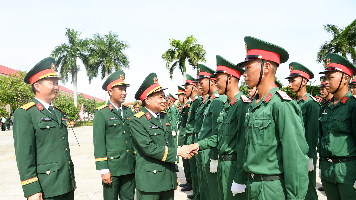 Các cơ quan, đơn vị tổ chức Lễ tuyên thệ chiến sĩ mới năm 2026 - Báo Quân Đội Nhân Dân