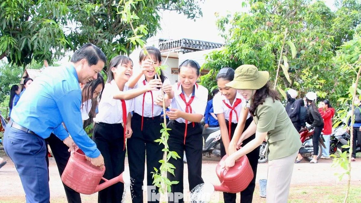 Tuổi trẻ Đắk Lắk bảo vệ môi trường, chuyển giao khoa học kỹ thuật - Báo Tiền Phong