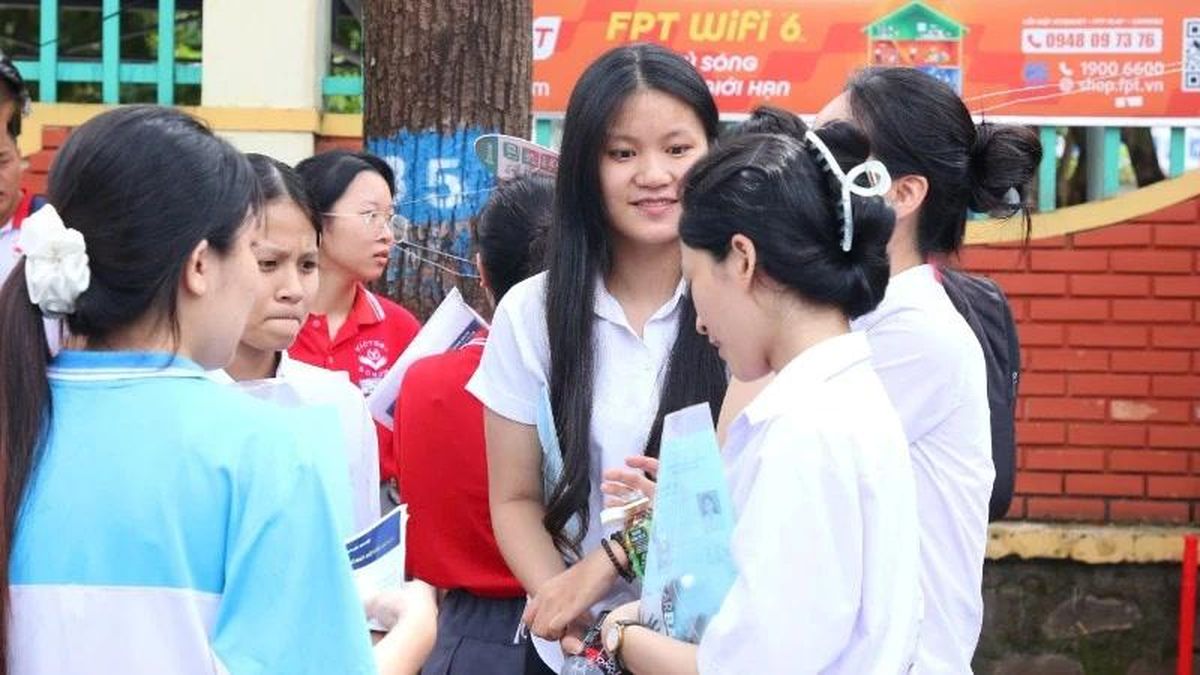 Thi các môn tự chọn kỳ thi tốt nghiệp trung học phổ thông năm 2026, Đắk Lắk có 5 thí sinh bị đình chỉ thi - Báo Nhân Dân