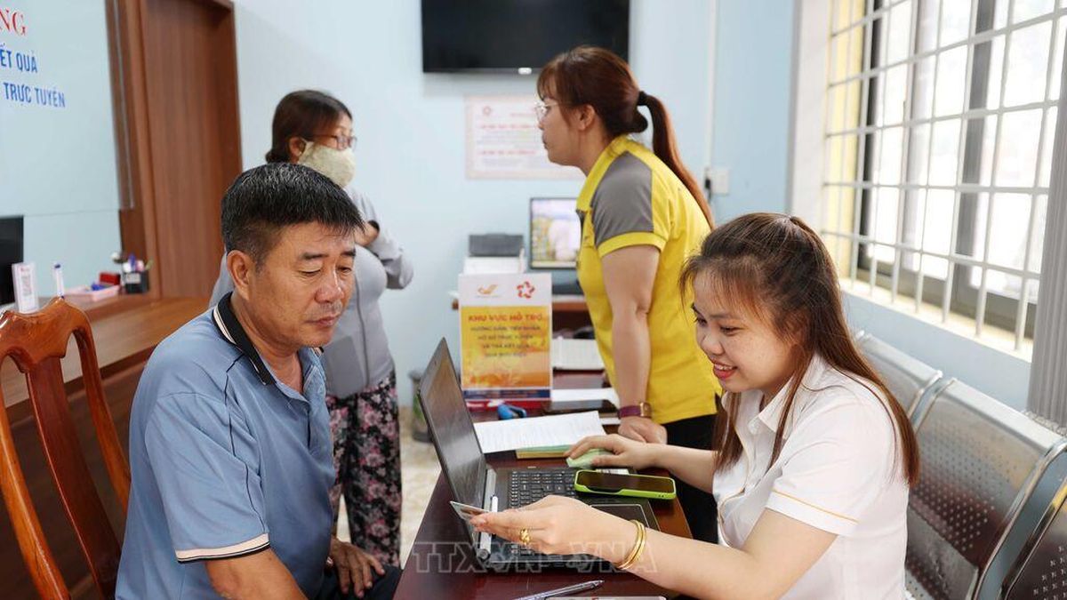 Sàng lọc, thay thế cán bộ yếu kém về năng lực - Báo Tin Tức TTXVN