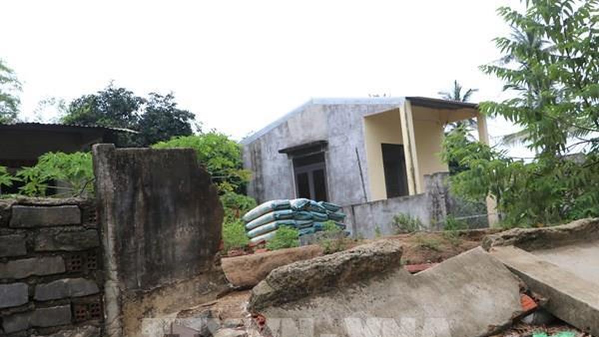Quảng Ngãi: Sạt lở nghiêm trọng bờ sông Trà Khúc đoạn qua xã Tịnh Khê