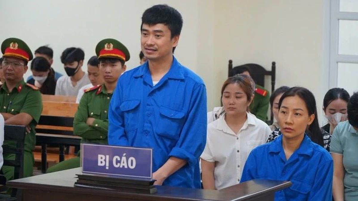 Phan Quốc Việt cùng 11 bị cáo hầu tòa trong vụ án Việt Á tại Đắk Lắk - Báo Nhân Dân