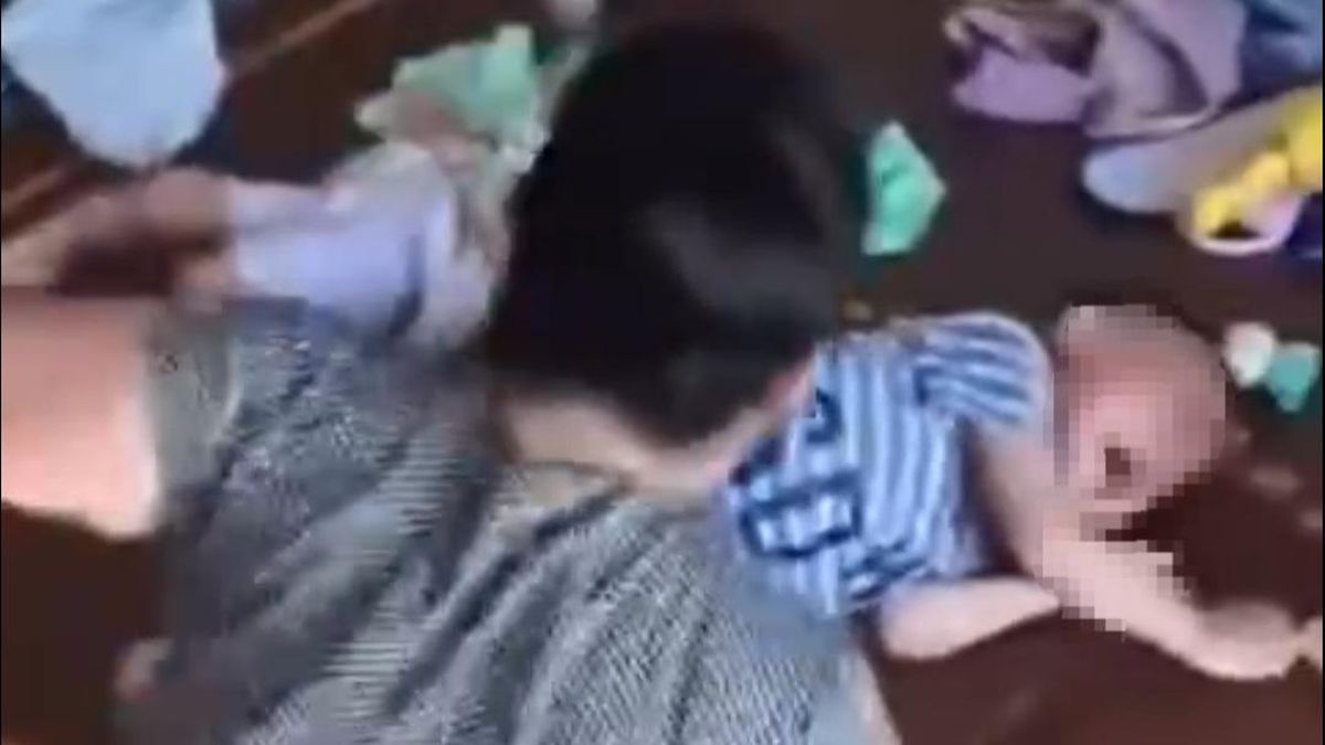 Công an vào cuộc vụ clip bé trai bị bà nội đánh dã man ở Đắk Lắk - Báo VTC News
