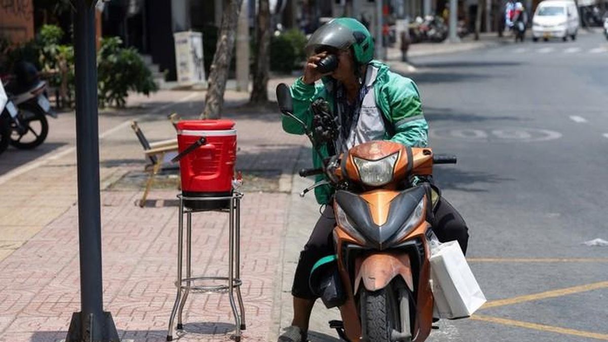 Nắng nóng diện rộng, nhiệt độ có nơi trên 40 độ C - Báo Người Lao Động