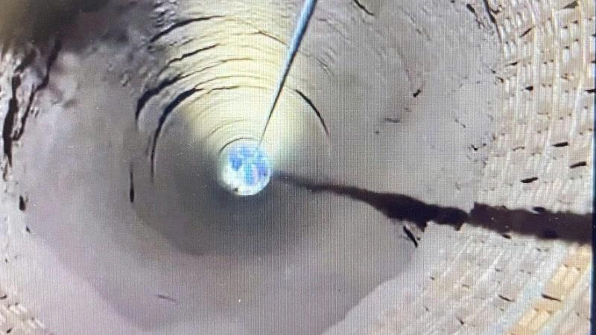 Kịp thời cứu nạn người đàn ông dưới giếng sâu 30m ở Đắk Lắk - Báo Nhân Dân