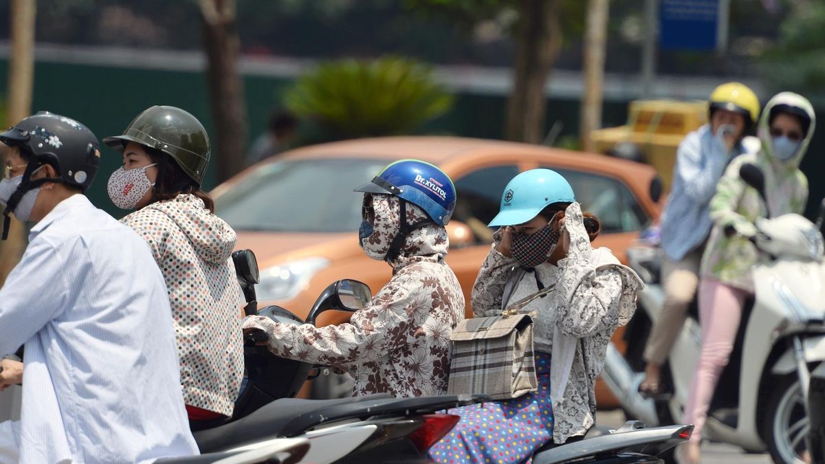 Nắng nóng dữ dội nhất từ đầu tháng 6, Hà Nội và 8 địa phương gần 40 độ - Báo VietnamNet