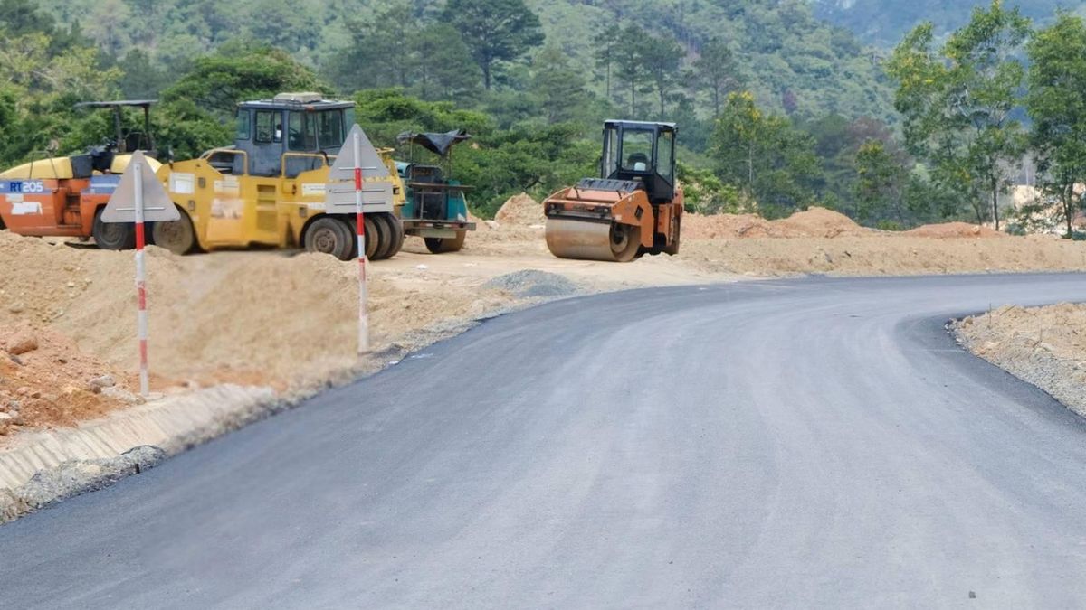 Lâm Đồng: Hoàn thiện những hạng mục cuối trên tuyến ĐT.722 - Tạp chí Kinh tế Môi trường
