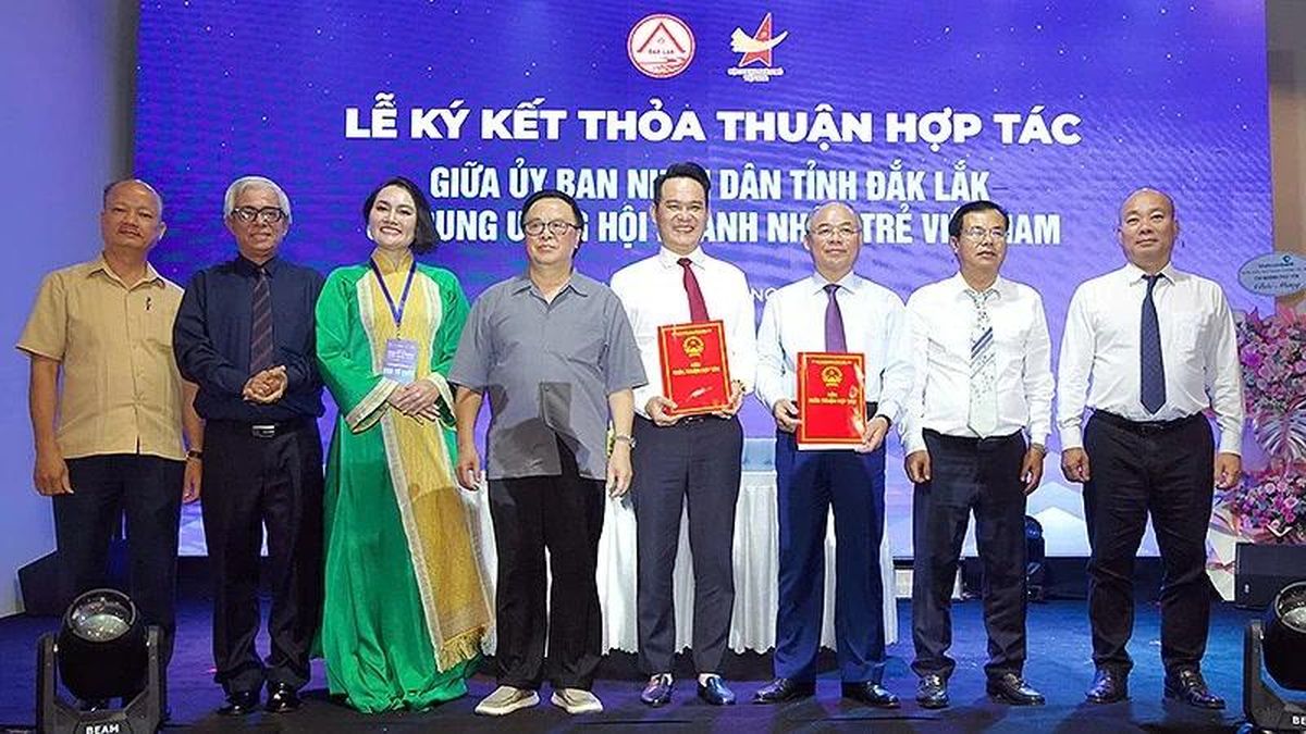 Ký kết hợp tác toàn diện giữa doanh nhân trẻ và tỉnh Đắk Lắk trên 6 nhóm lĩnh vực - Báo Nhân Dân