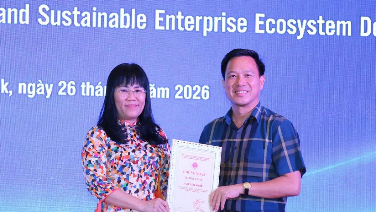 Sở GD&ĐT Đắk Lắk đoạt giải Nhất cuộc thi chuyển đổi số - Báo Giáo Dục & Thời Đại