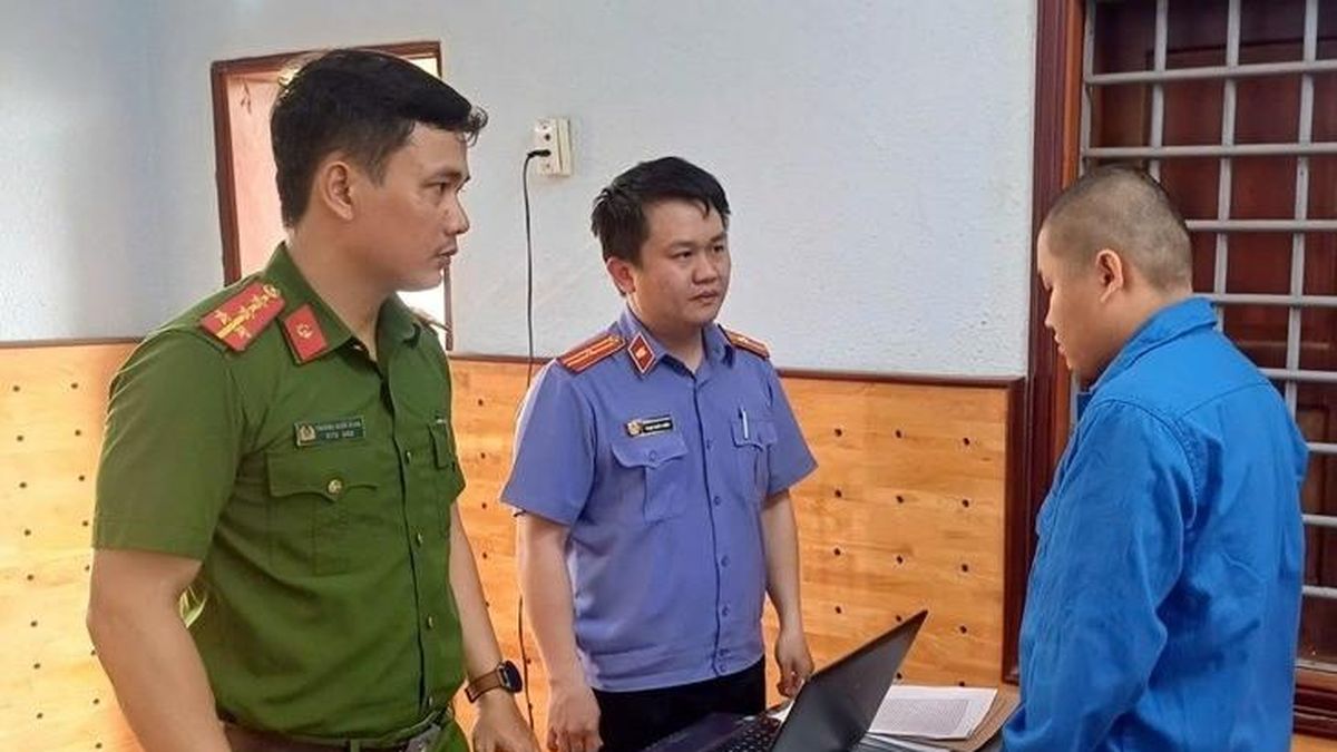 Khởi tố kẻ sát hại bé gái 12 tuổi, ném thi thể xuống giếng để phi tang - Báo VietnamNet
