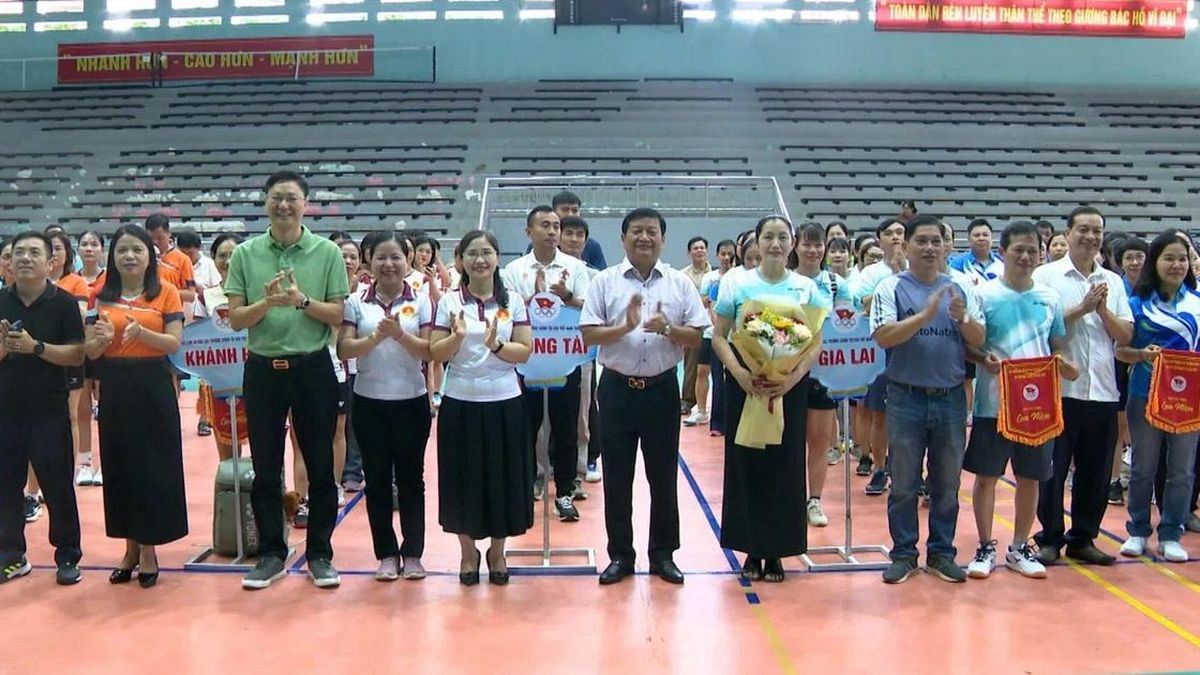 Khai mạc Hội thao Cụm thi đua các Trường Chính trị khu vực Nam Trung Bộ - Báo Gia Lai