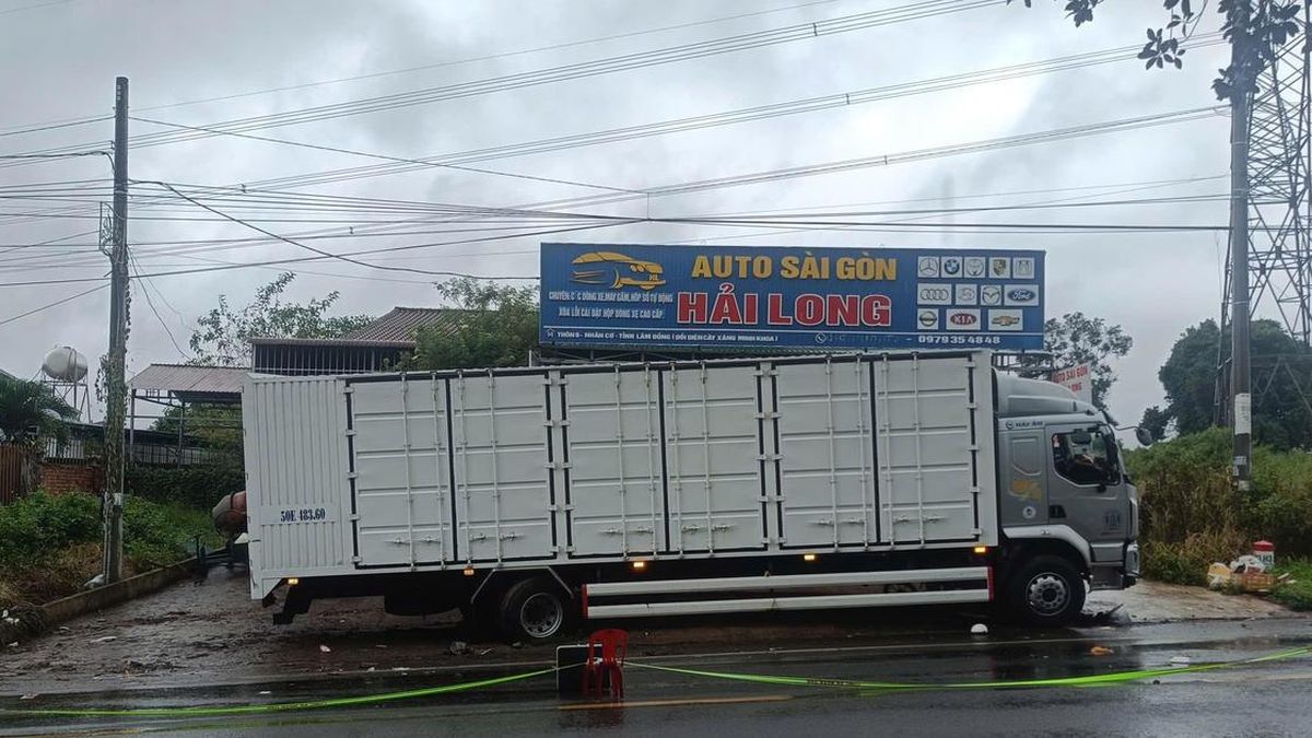 Xe tải va chạm xe máy, 1 người tử vong - Báo Pháp Luật Việt Nam