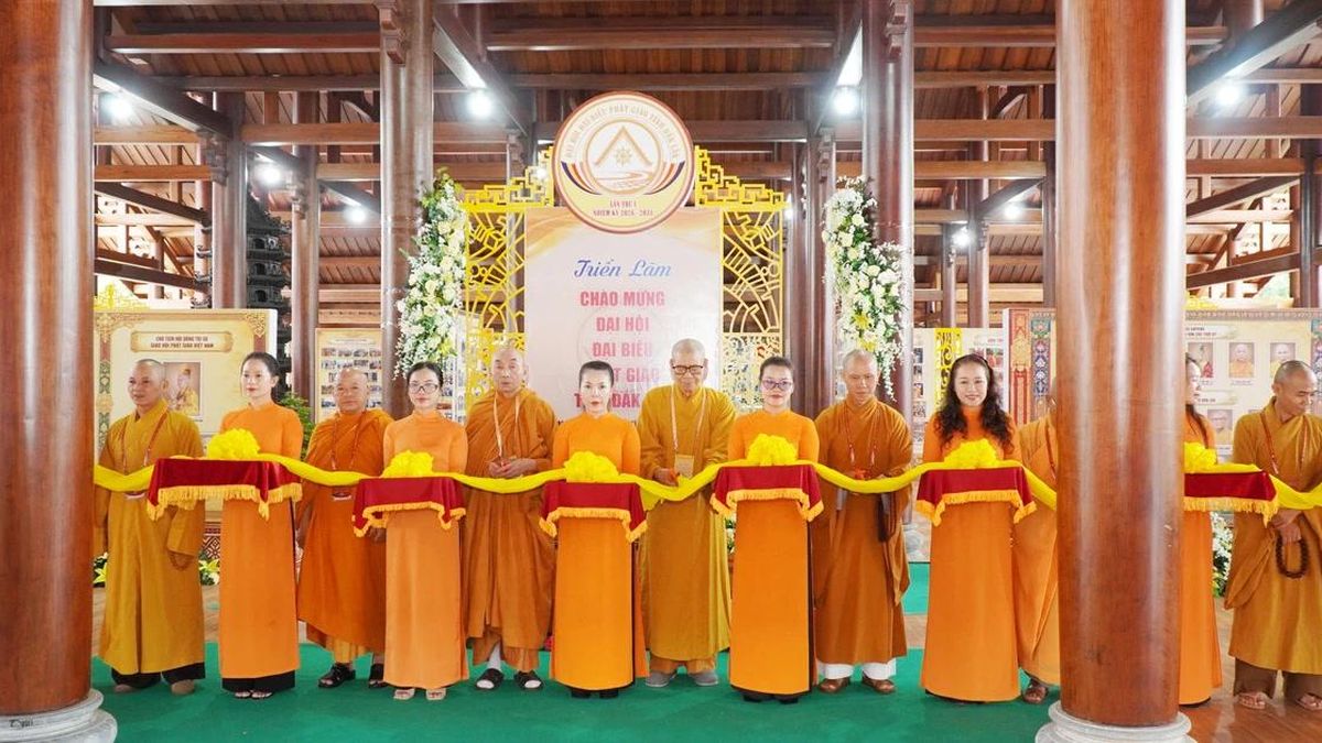 Triển lãm 'Phật giáo Đắk Lắk: Chung một mái nhà – đồng hành phát triển' - Giác ngộ