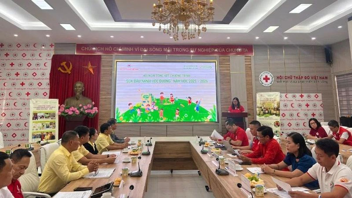 Bổ sung dinh dưỡng và hỗ trợ phát triển thể chất cho hơn 15.700 học sinh vùng khó khăn - Báo Nhân Dân