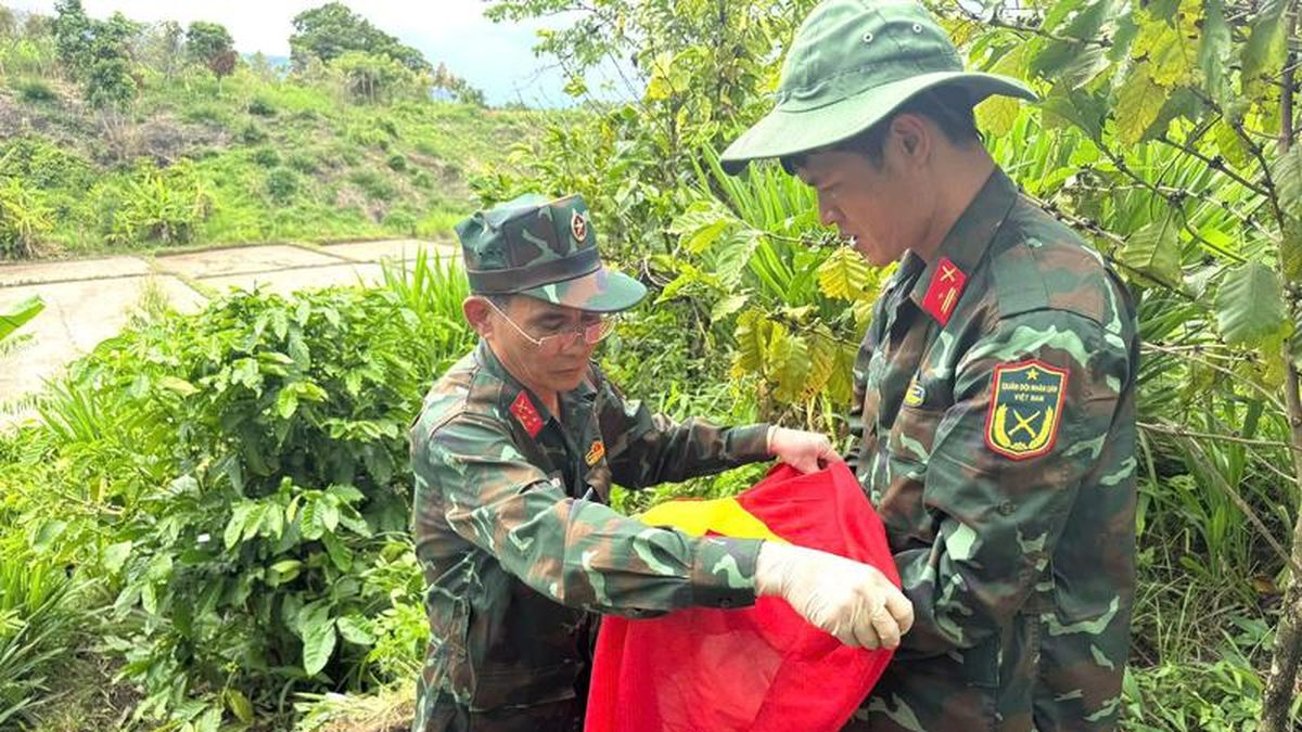 Đắk Lắk: Quy tập 2 hài cốt liệt sĩ tại vườn cà phê - Báo Công Thương