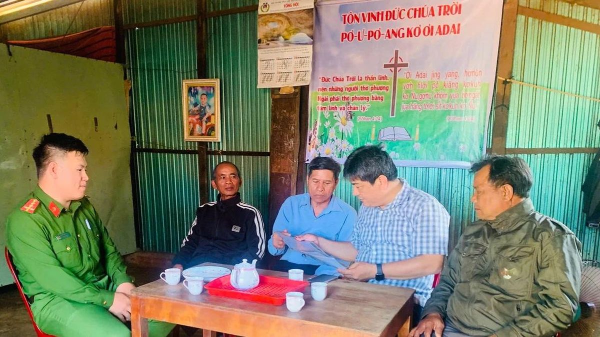 Quyết tâm đưa đồng bào thoát khỏi 'giấc mơ tị nạn' - Báo Công An Nhân Dân