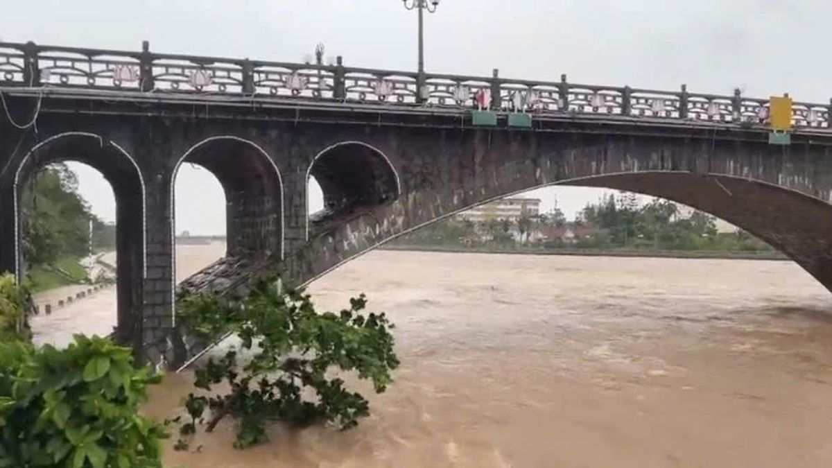 Lũ trên sông sau bão số 1 có thể dâng tới 6m, 8 tỉnh khẩn trương ứng phó