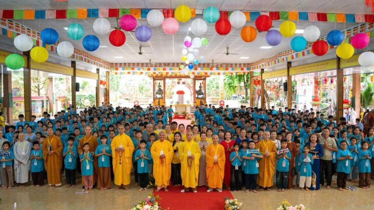 Đắk Lắk: Gần 400 bạn trẻ tham dự khóa tu 'Ươm mầm tuổi trẻ' lần VII tại chùa Linh Phong - Giác ngộ
