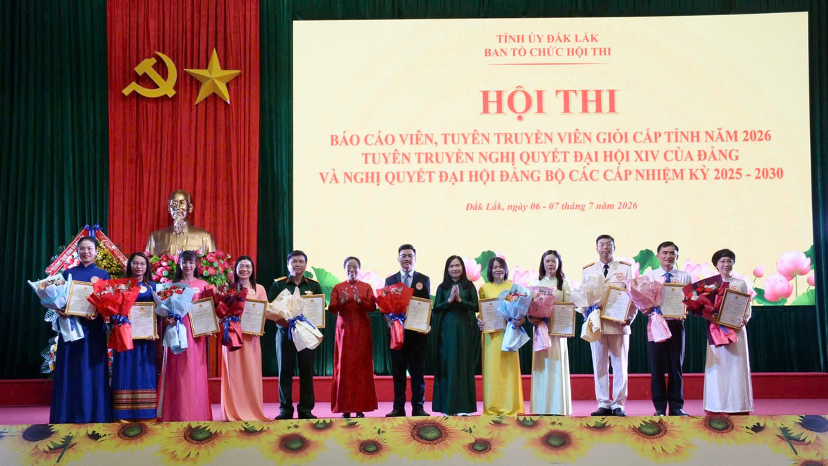 Hội thi Báo cáo viên, tuyên truyền viên giỏi tỉnh Đắk Lắk thành công tốt đẹp - Báo Quân Đội Nhân Dân