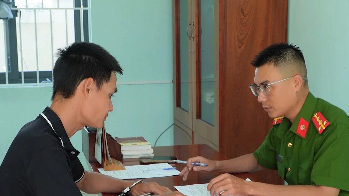 Bị bắt sau 6 giờ cướp giật tài sản của người bán vé số - Báo Công An Nhân Dân