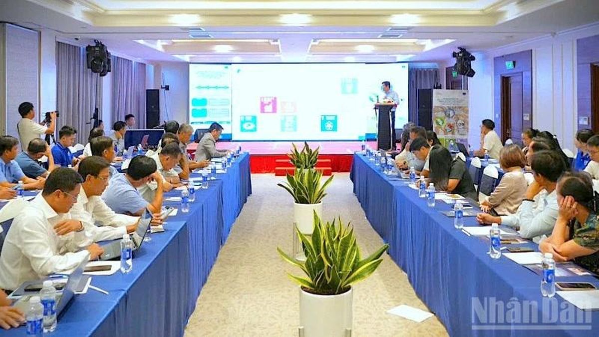 Liên kết kinh tế tuần hoàn giữa tôm Cà Mau, lúa Đồng Tháp và cà phê Đắk Lắk - Báo Nhân Dân