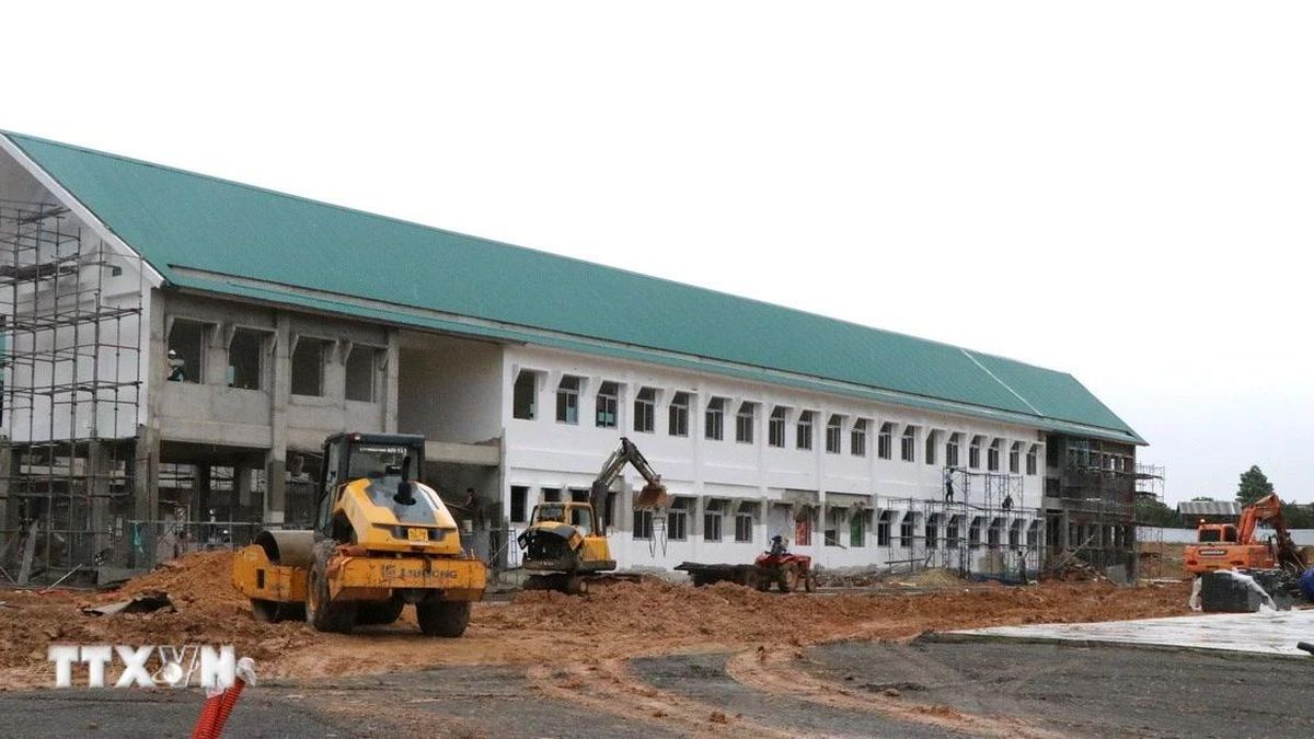 Huy động tối đa lực lượng tăng tốc xây dựng trường nội trú vùng biên - Báo VietnamPlus