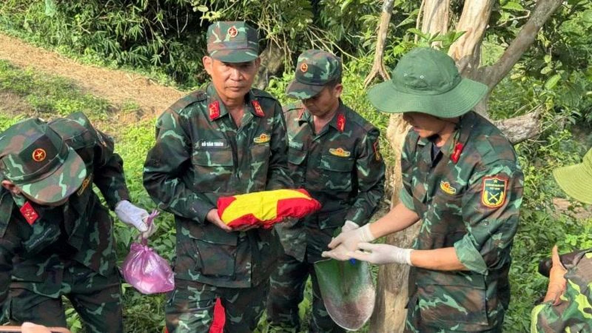 [Ảnh] Từ ký ức của đồng đội giúp tìm được hài cốt liệt sĩ sau nửa thế kỷ bên dòng Krông Nô - Báo Nhân Dân