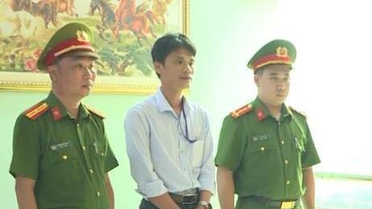 Bắt giám đốc sản xuất, bán hàng trăm tấn phân bón giả cho đối tác - Chuyên trang Công an Đà Nẵng - Báo Công an Nhân dân