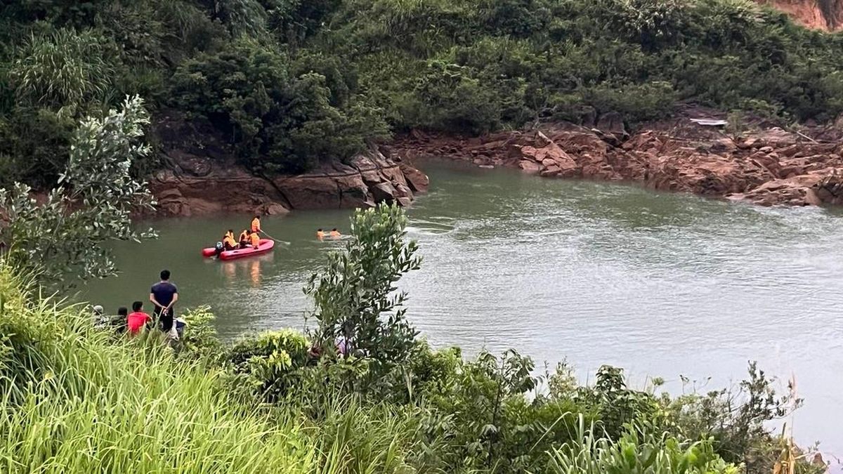 Nam thanh niên đuối nước thương tâm sau giờ làm việc ở Huế - Báo Sức Khỏe & Đời Sống