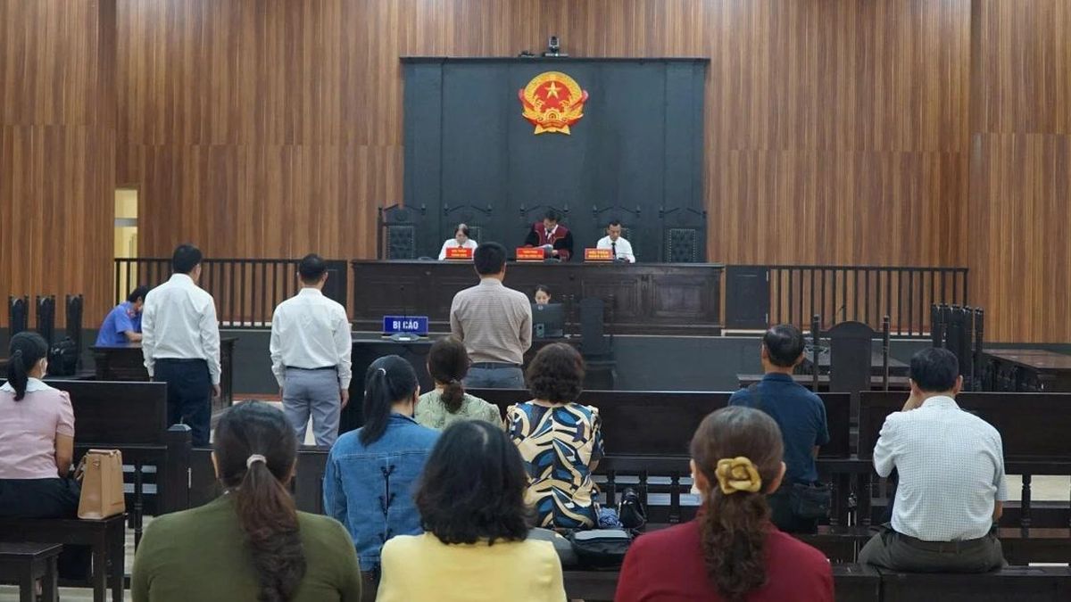 Phạt tù 3 cựu lãnh đạo bệnh viện làm khống hồ sơ tán sỏi ở Đắk Lắk - Báo Giáo Dục & Thời Đại