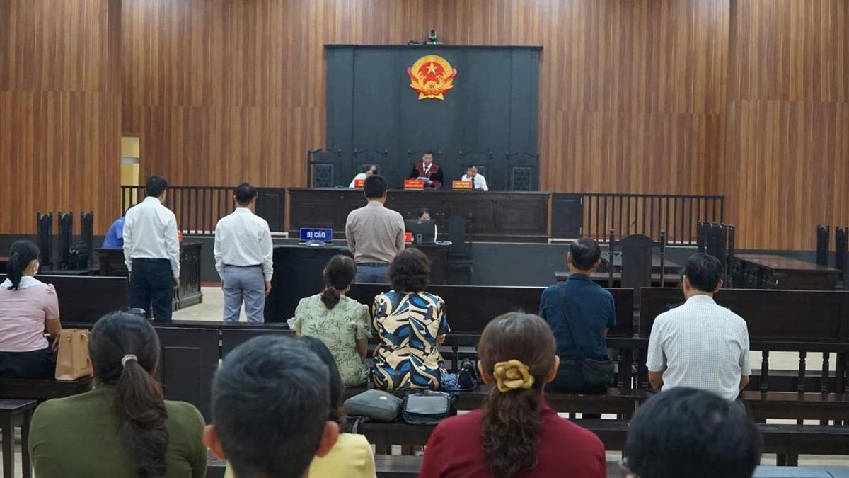 Vụ 'tán sỏi trên giấy' ở Bệnh viện Đa khoa Vùng Tây Nguyên: Cựu giám đốc được hưởng án treo - Báo Tiền Phong