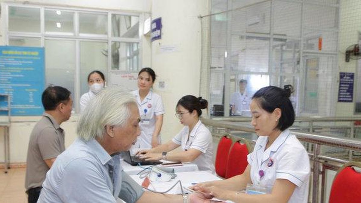 Hà Nội: Khám sức khỏe định kỳ miễn phí cho người dân tại nhiều phường