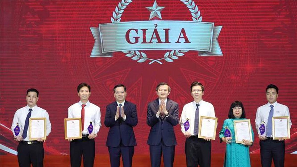 Báo Tin tức và Dân tộc đạt giải C tại cuộc thi chính luận cấp Trung ương