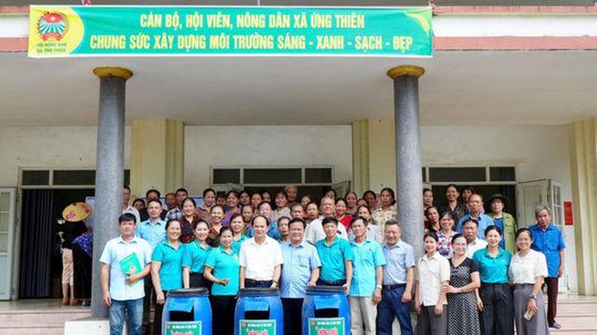В xã Ứng Thiên запущены новые модели экологически чистого рисоводства и защиты окружающей среды