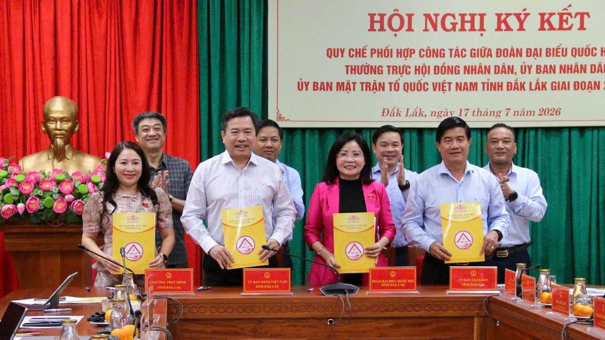 Đắk Lắk: Hội nghị ký kết Quy chế phối hợp công tác giữa Đoàn ĐBQH với Thường trực HĐND, UBND, Ủy ban MTTQ Việt Nam tỉnh - Đại Biểu Nhân Dân