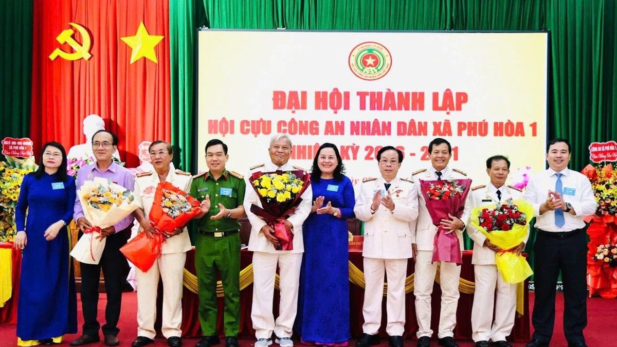 Các xã, phường phía Đông Đắk Lắk hoàn thành tổ chức Đại hội Hội Cựu CAND - Báo Công An Nhân Dân
