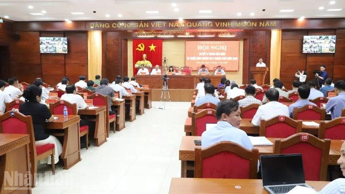 Đắk Lắk quyết liệt thực hiện công tác cải cách hành chính và thi hành công vụ - Báo Nhân Dân