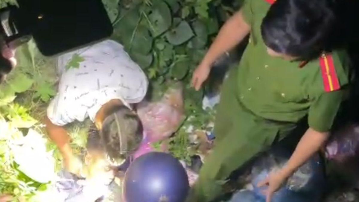 Cuộc giải cứu nghẹt thở dưới vực sâu 15m trong đêm tối, đưa thanh niên bất tỉnh lên mặt đất an toàn