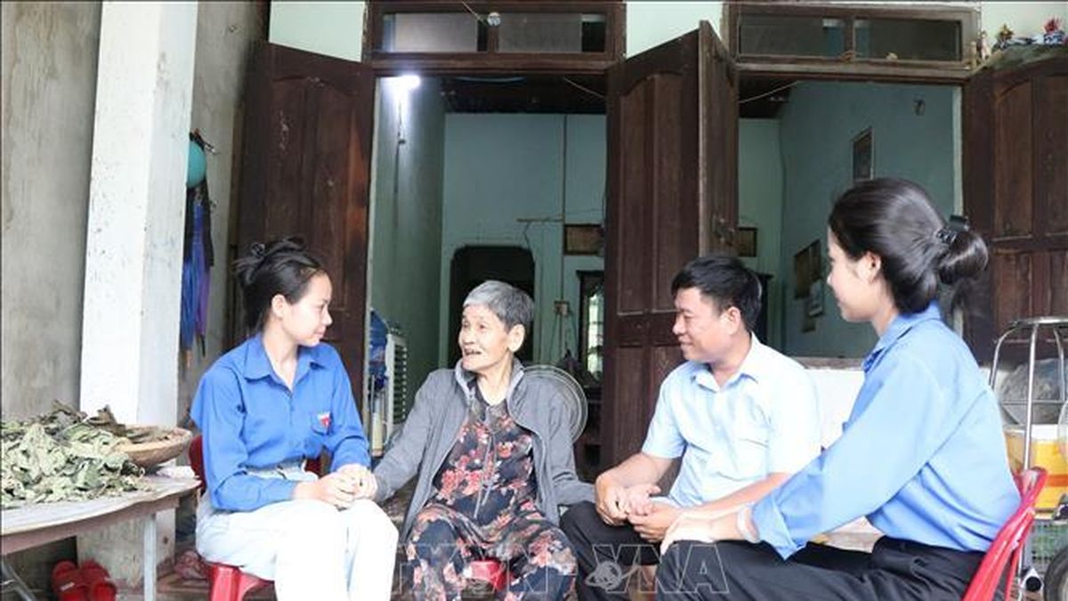 Ân tình gửi trao cho người ở lại - Báo Tin Tức TTXVN