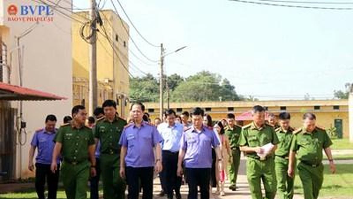 VKSND tối cao phối hợp kiểm tra, giám sát công tác tạm giữ, tạm giam tại Đắk Lắk - Báo Bảo Vệ Pháp Luật