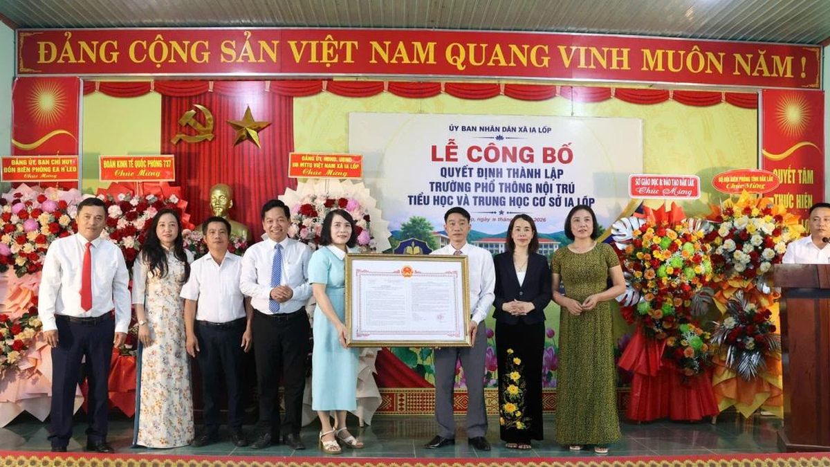 Hai xã biên giới ở Đắk Lắk công bố quyết định lãnh đạo trường liên cấp - Báo Giáo Dục & Thời Đại