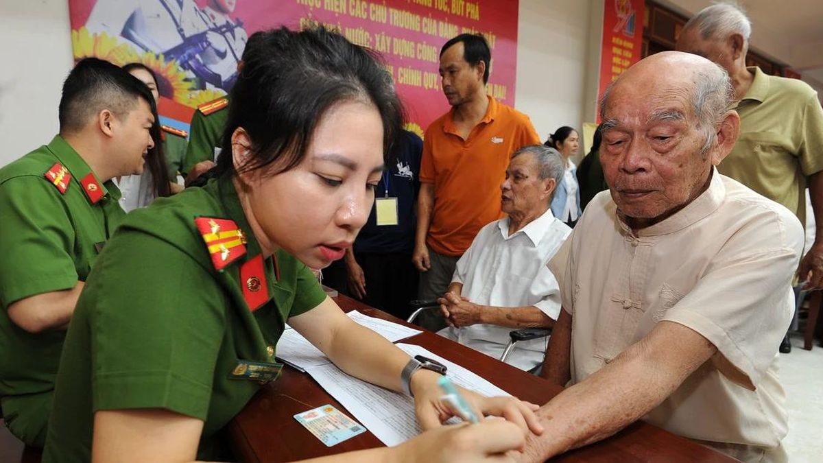 Công an Đắk Lắk mở đợt cao điểm thu nhận mẫu sinh phẩm ADN thân nhân liệt sĩ - Báo Công An Nhân Dân