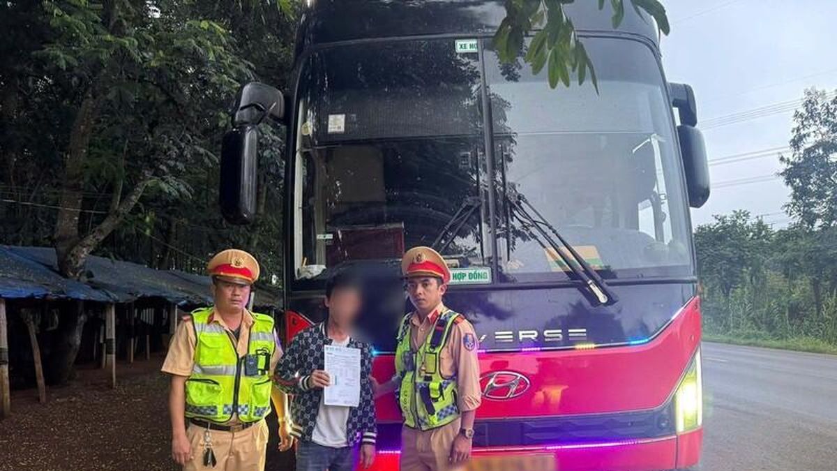 Xử lý tài xế xe khách dương tính với ma túy chạy tốc độ 134 km/h - Báo Công Thương