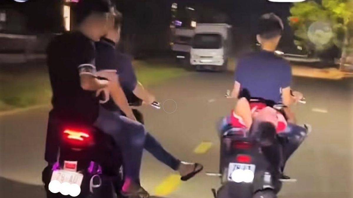 Giao xe cho con chưa đủ tuổi 'diễn xiếc' trên đường, phụ huynh bị phạt - Báo VTC News